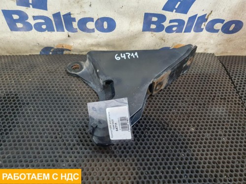 Кронштейн усилителя бампера правый